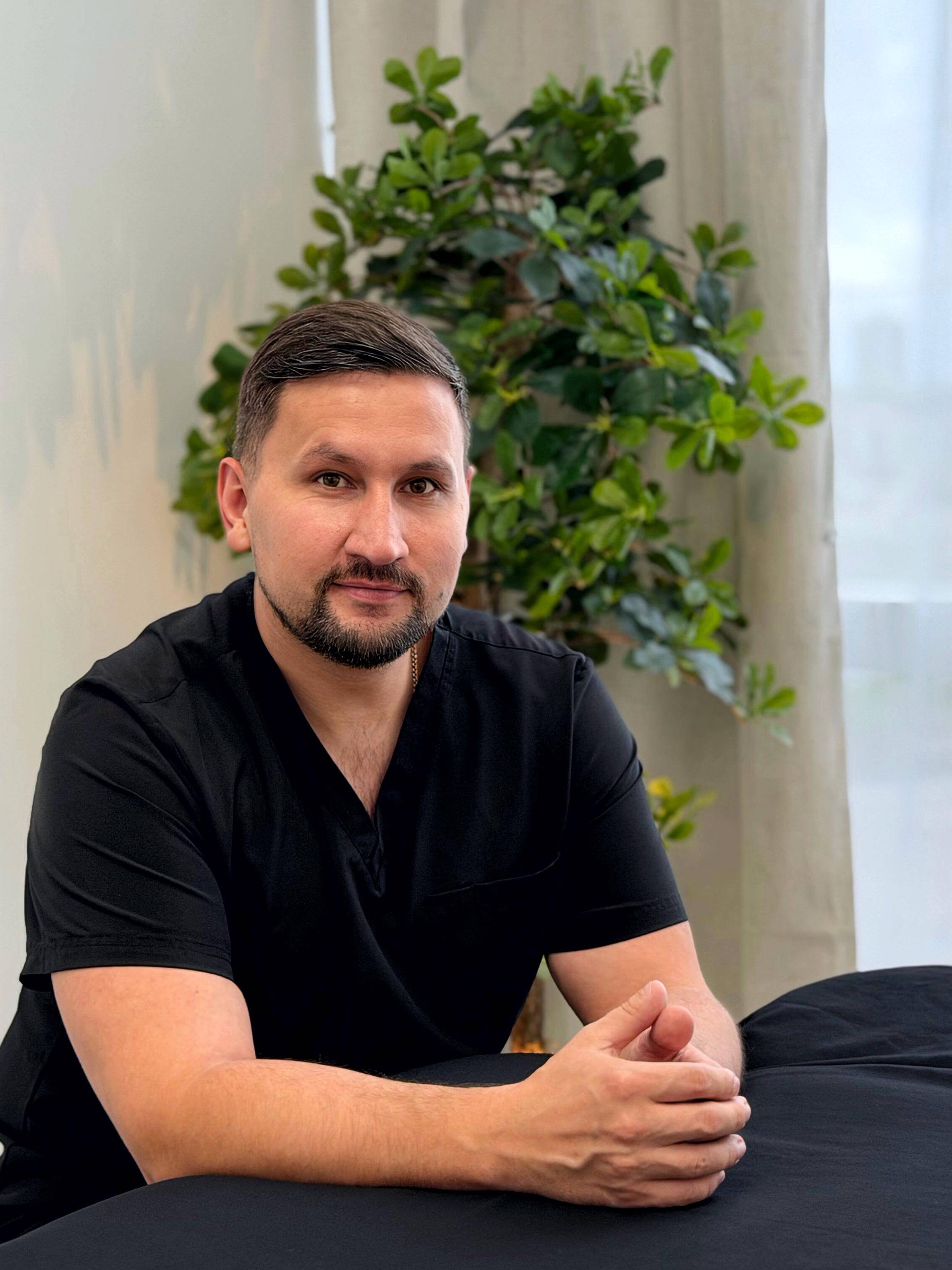 Ivan - Licensed Massage Therapist (FL), Member of AMTA, therapeutic massage at View Spa Aventura